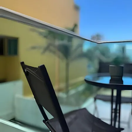 Lindo Apto Con Salida Directa A La Playa Apartamento *